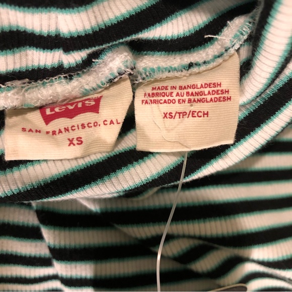 Levi’s Striped Tight Fit Turtleneck, size XS. - Picture 6 of 6